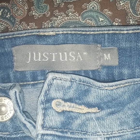 Justus brand size medium woman jean shorts - Picture 3 of 5